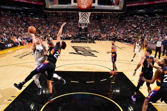 游戏规则-东契奇再度无奈空砍 差距明显独行侠已无力回天